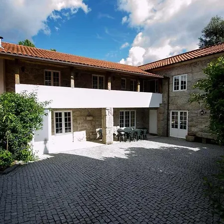 Casa De Barreiros Camelias De Basto *