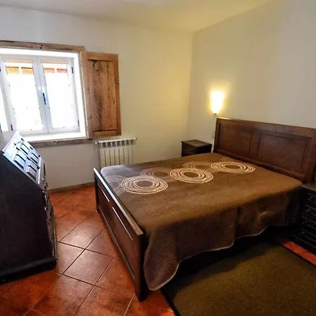 Casa De Barreiros Camelias De Basto * Lamelas (Douro Litoral)